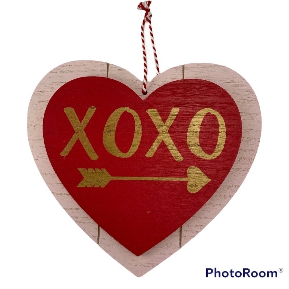 Valentines Wall Hanging XOXO Double Layer Heart Wood Plaque 10” X 9.6”